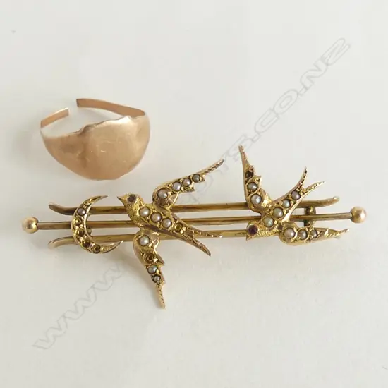 2 PCES SCRAP GOLD; 9ct RING & BAR BROOCH 9.2gms
