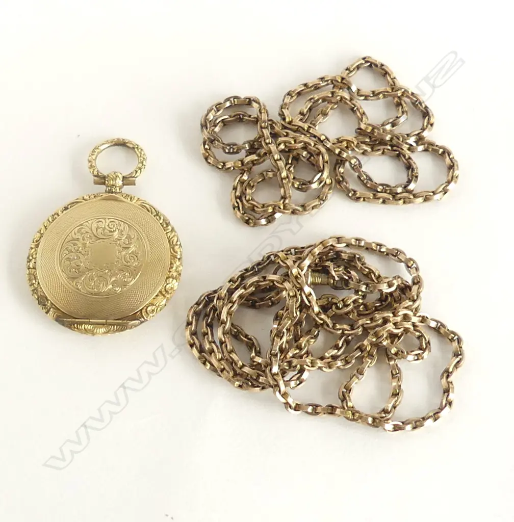 GOLD? MUFF CHAIN 34.9gms faulted in 2 sections & LOCKET. Essentially testing as gold but mixed readings so unsure Image 1++