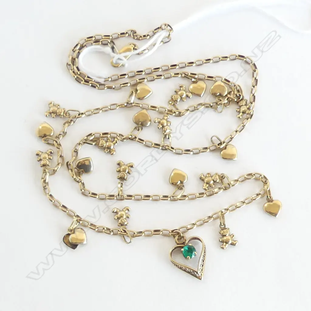 9CT GOLD TEDDY BEAR & HEART CHARM NECKLACE 8.7G Image 1++