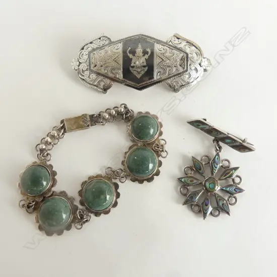 3 PCES STG SILVER JEWELLERY; 2 BROOCHES + BRACELET