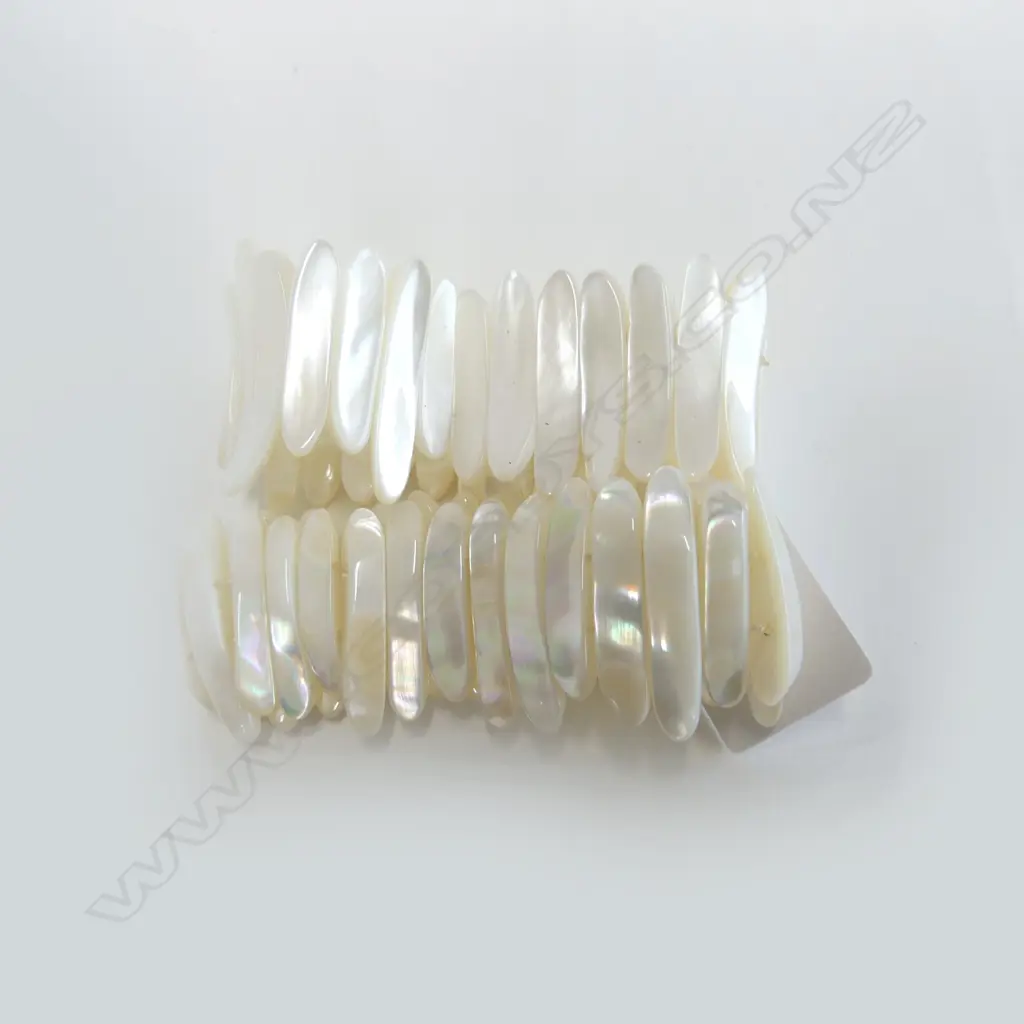 2 MOP ELASTICATED BRACELETS Image 1++
