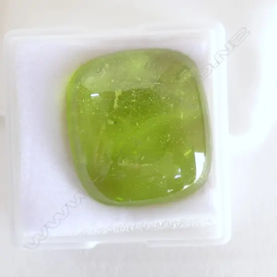 22.45CT GREEN SQUARE TOURMALINE 19x17.5mm