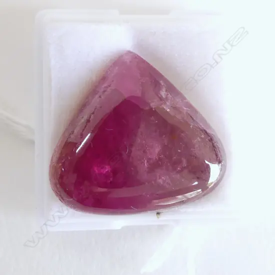 20.4CT PINK TOURMALINE TRIANGULAR CABOCHON 20x22mm