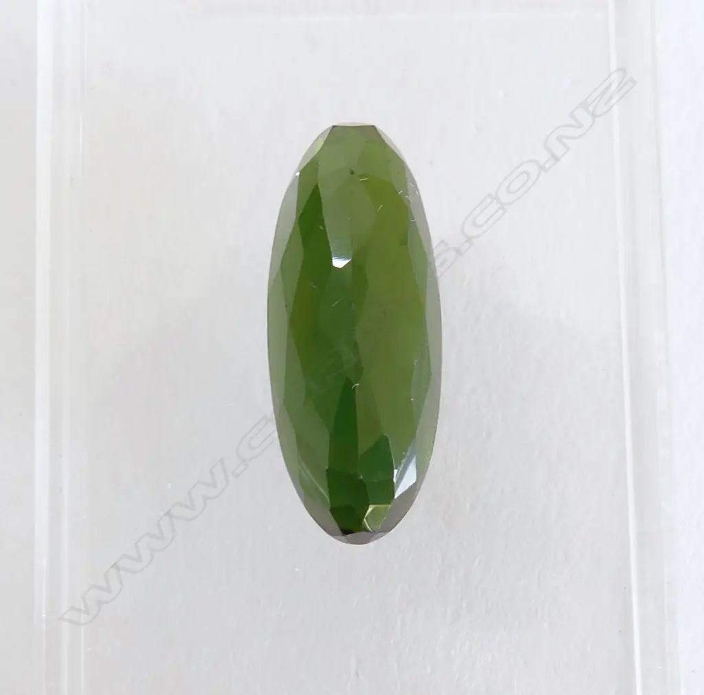 16.5CT TOURMALINE, FACETED TOP, FLAT BACK 24x10mm Image 1++