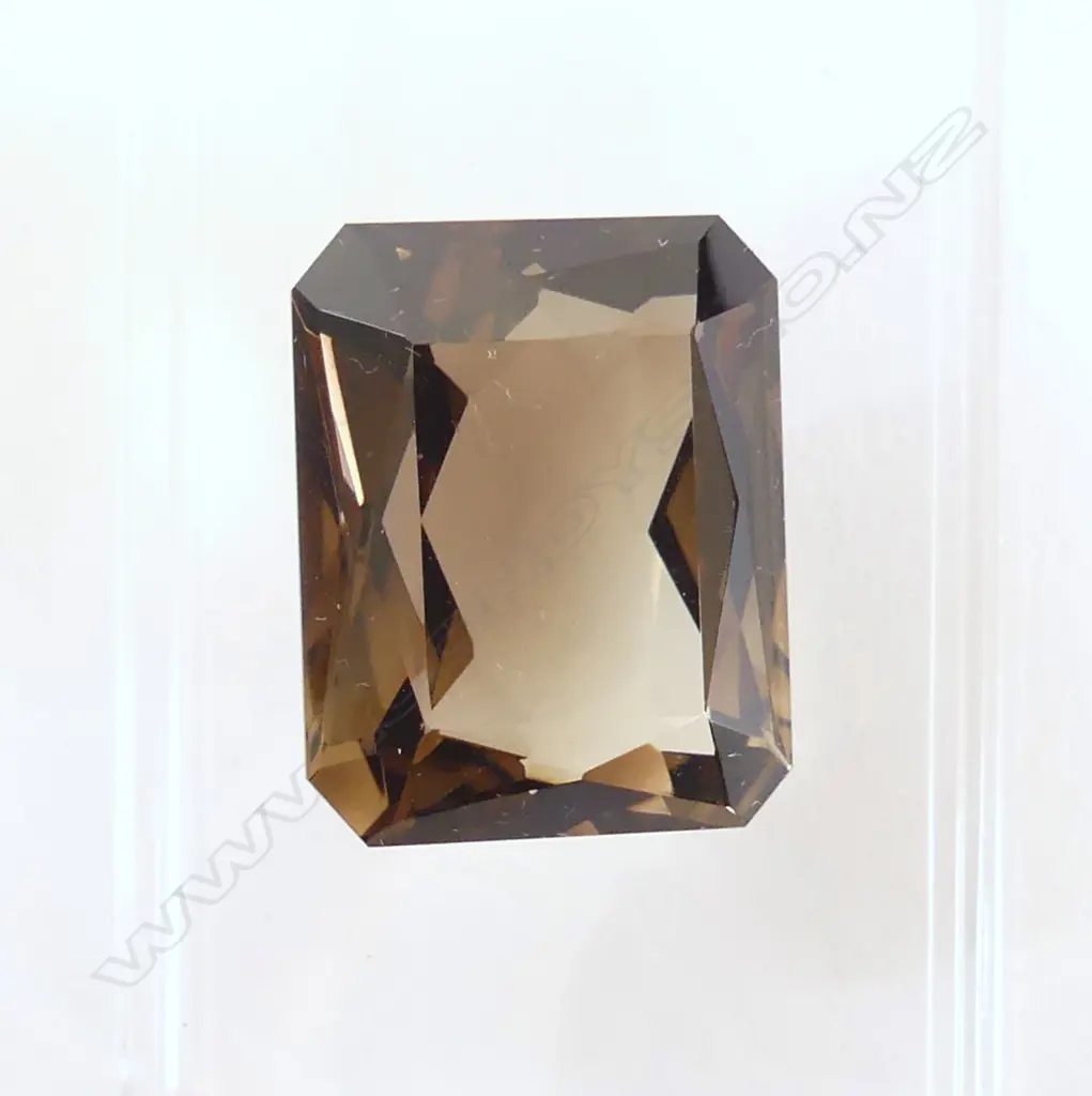 37.2CT SMOKEY QUARTZ, OCTAGON CUT 24x19x11mm Image 1++