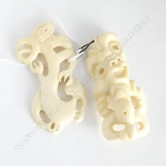 CARVED BONE HEI TIKI & TANIWHA H.65mm