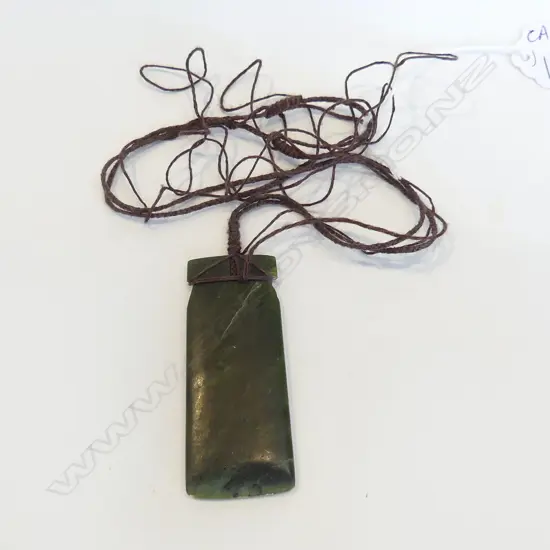 GREENSTONE PENDANT NECKLACE 70x25mm