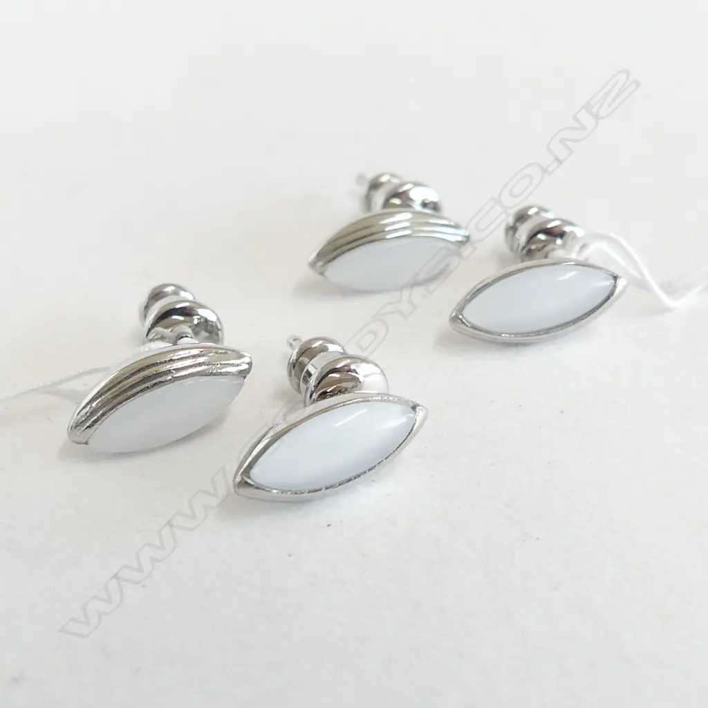 2 PR SKAGEN BRANDED WHITE GEM SET EARRINGS new old stock Image 1++