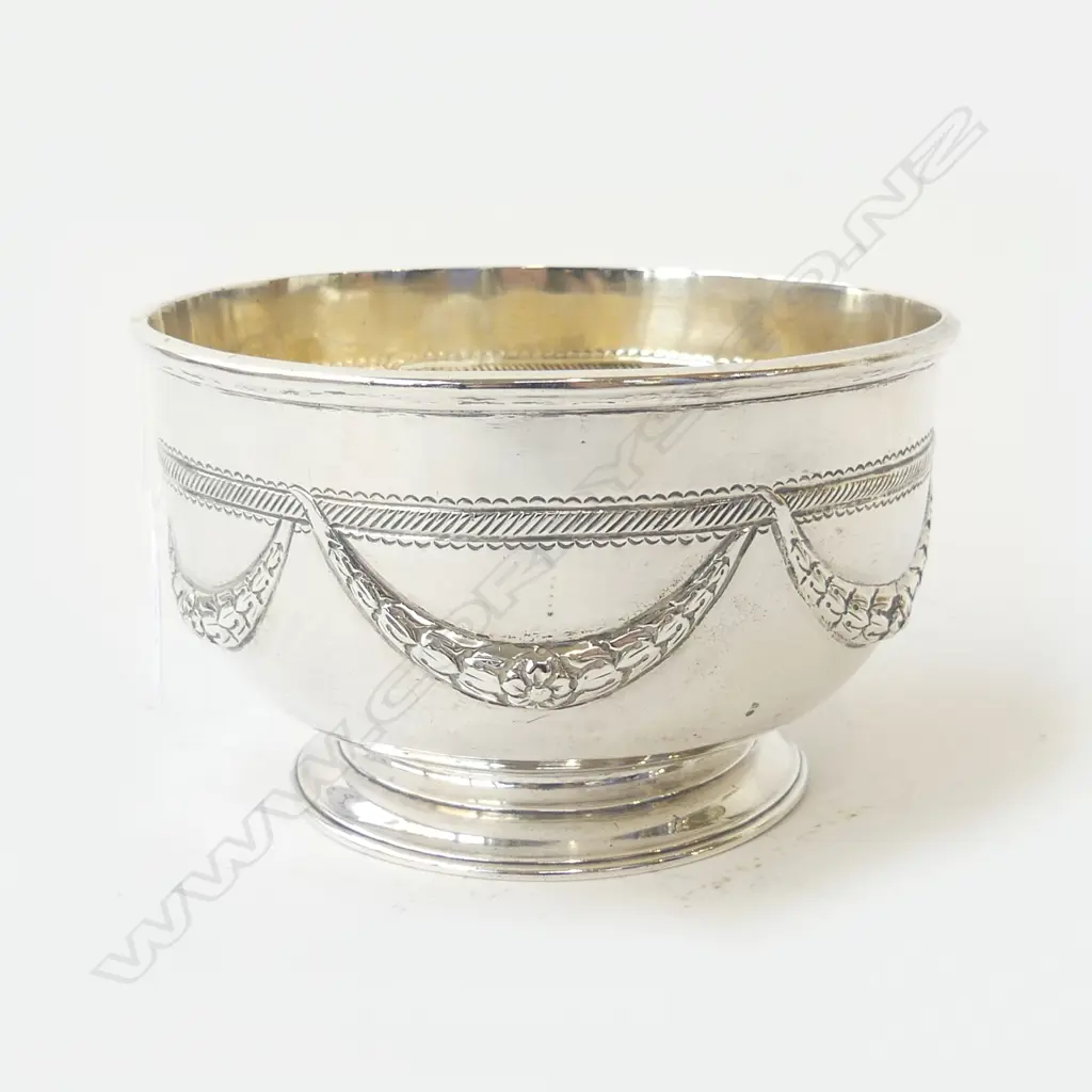 HEAVY SILVER SMALL ROSE BOWL embossed swags  LONDON 1802 Dia, 142mm. 335gms Image 1++