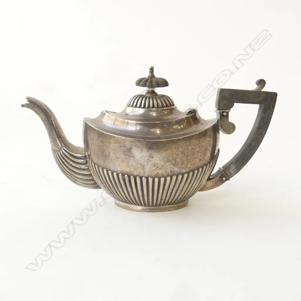 STG SILVER BATCHELORS TEAPOT, B'HAM 1899 FAULTS 257gms Image 1++