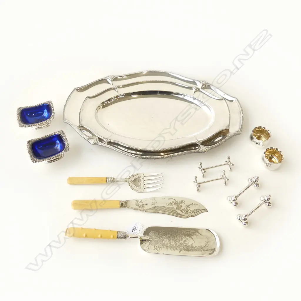 13 PCES SILVER PLATE; 2 LG WMF TRAYS W.505mm, 2 PRS SALTS, 2 PRS KNIFE RESTS, 3 SERVERS Image 1++