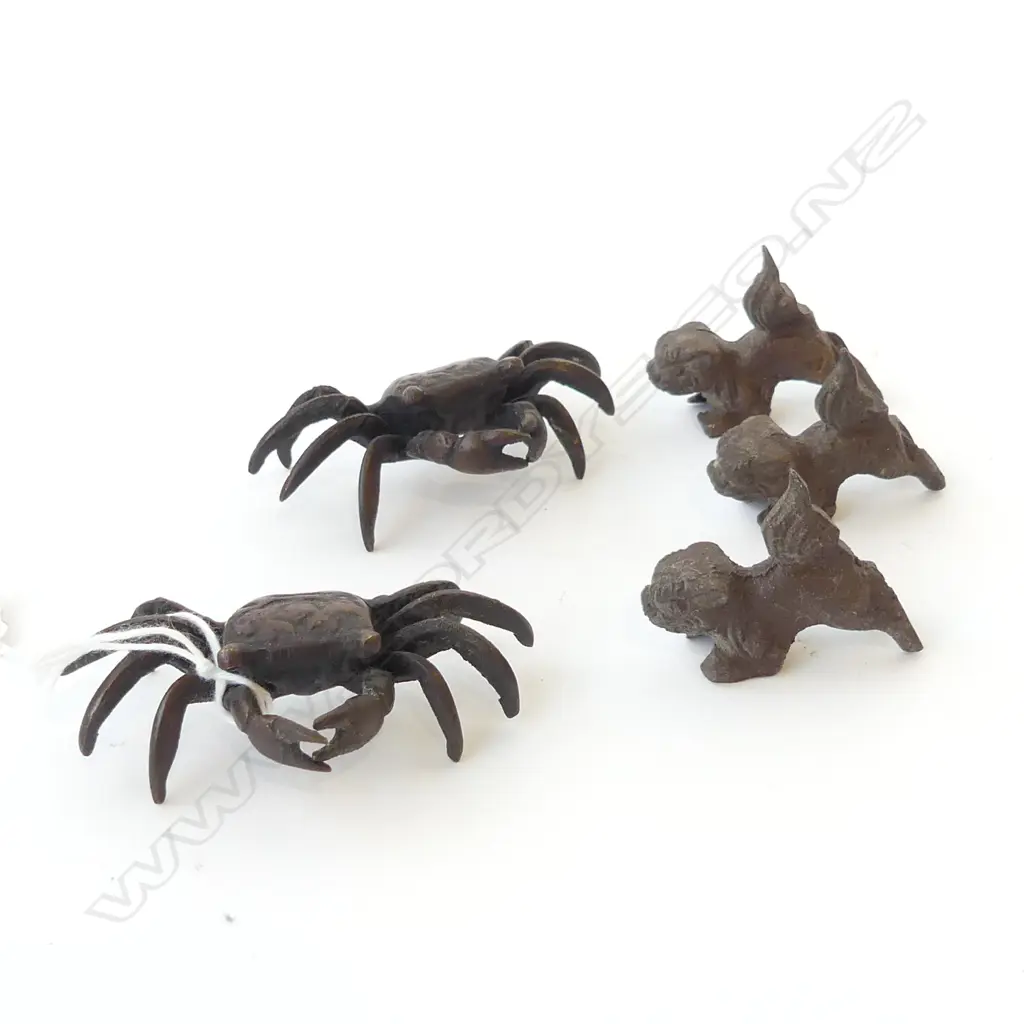 2 BRONZE CRABS W.70mm + 3 DOGS Image 1++