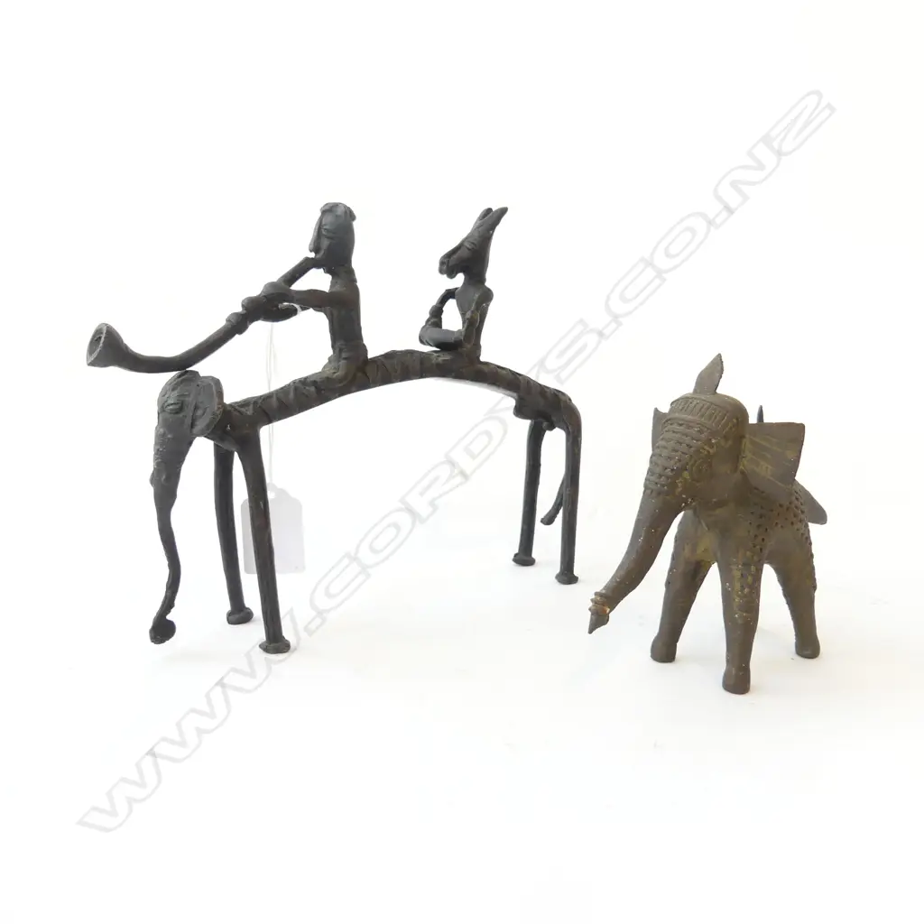 ANTIQUE BRONZE ELEPHANT WITH RIDERS + SML METAL ELEPHANT L.220mm Image 1++