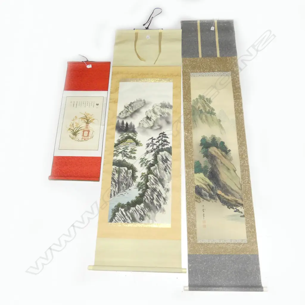 3 ORIENTAL SCROLLS Image 1++