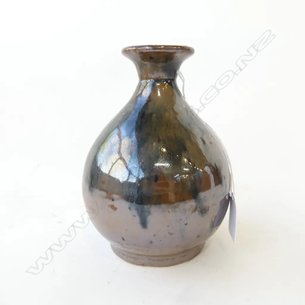 LATE 19thC NZ CHINESE WEST COAST GOLD MINE VASE H.160mm Image 1++