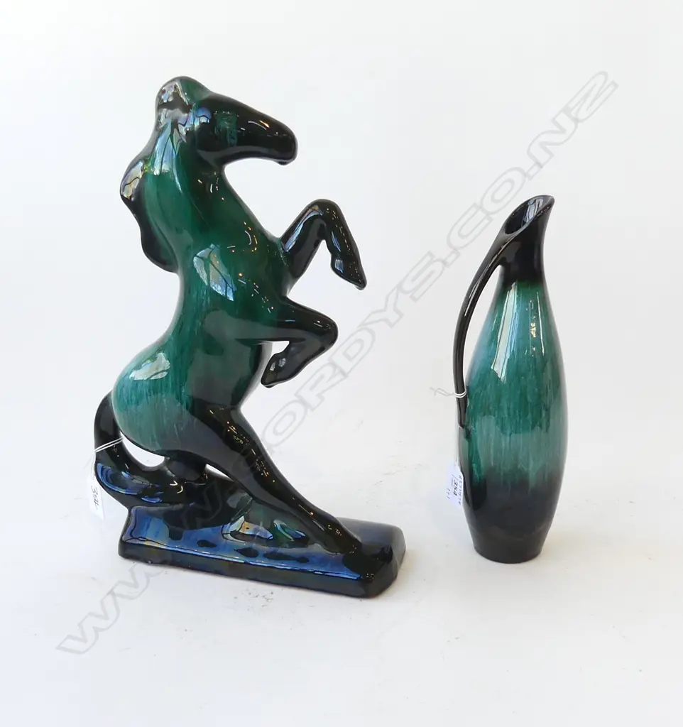 TALL BLUE MOUNTAIN REARING HORSE H370MM & JUG H280MM Image 1++