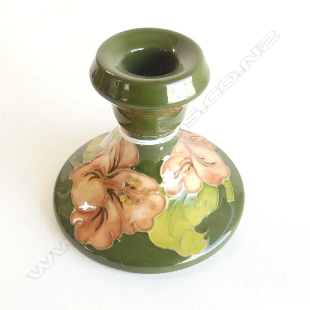 MOORCROFT SQAUT HIBISCUS CANDLESTICK H.85mm Image 1++