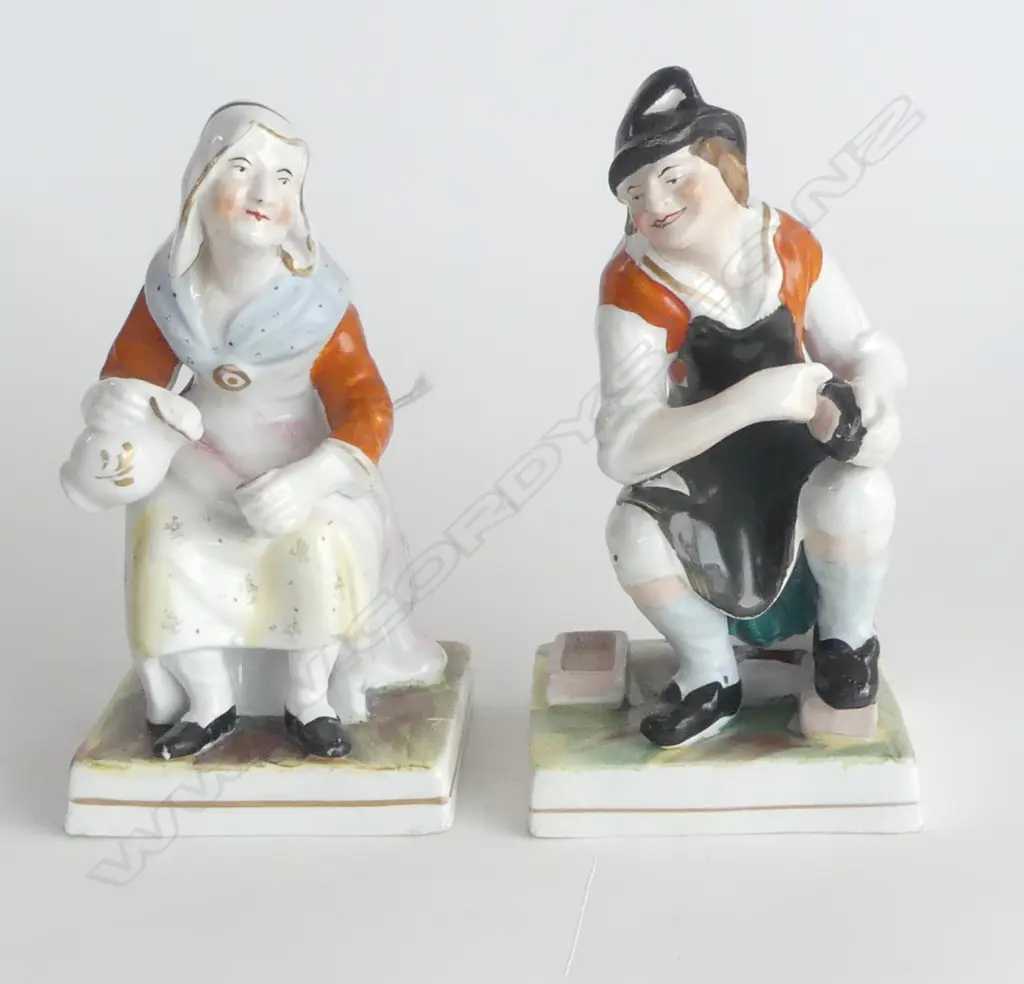 PR STAFFORSHIRE FIGURES 160MM Image 1++