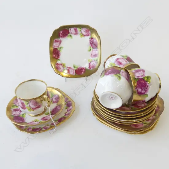 17 PCES ROYAL ALBERT ROSES PATTERN; 4 CUPS, 7 SAUCERS, 6 SIDE PLATES