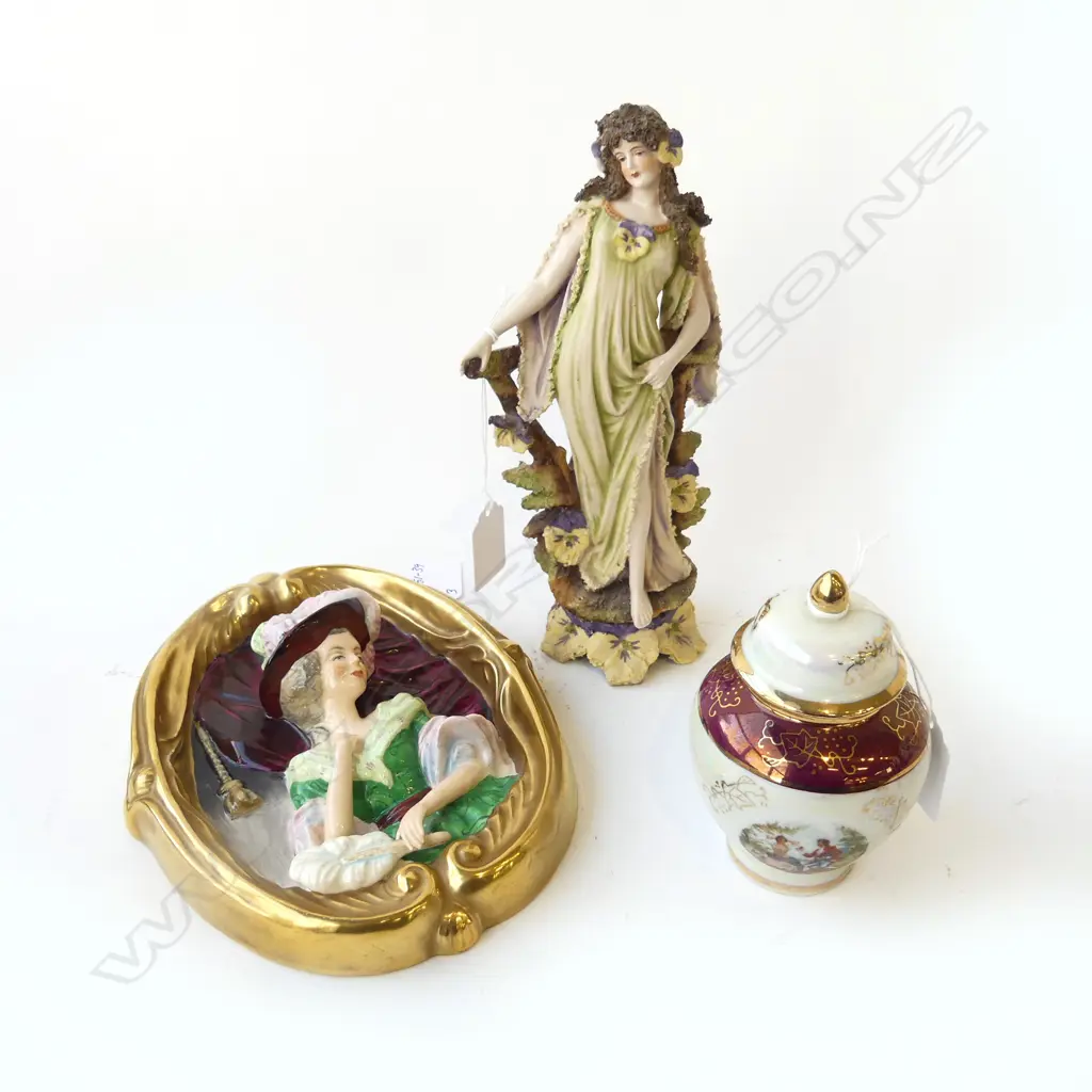 3 PC CHINA; WEDGWOOD & CO WALL HANGING LADY IN OPERA BOX, SM JAPANESE URN & LADY of the FOREST H.200mm Image 1++
