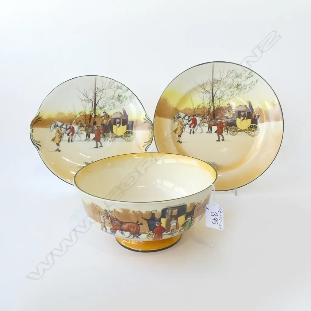 3 PC ROYAL DOULTON COACHING DAYS YELLOW DOOR, 2 PLATES & FOOTED BOWL H.100mm DIA.200mm Image 1++