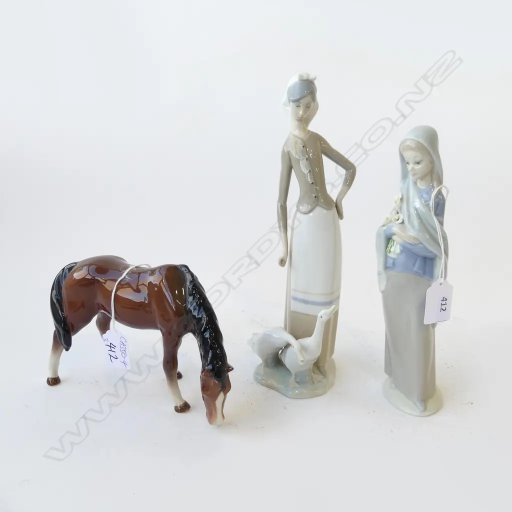 2 LLADRO PIECES + BESWICK HORSE. WITH FAULTS Image 1++