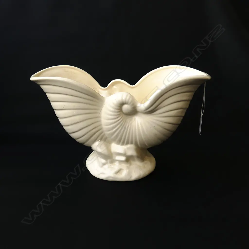 CROWN LYNN NAUTILUS VASE (HAIRLINE) W.295mm Image 1++