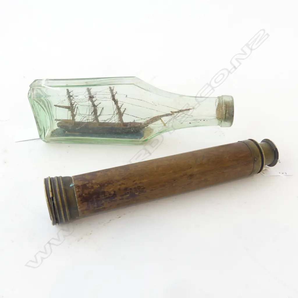 VINTAGE SAILING SHIP IN BOTTLE L210 & SMALL EXTENSION VINTAGE TELESCOPE L490MM Image 1++