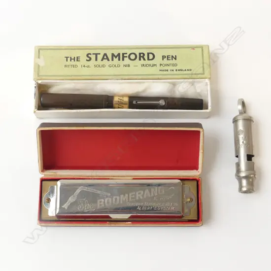 BOOMERANG' BOXED HARMONOICA BOXED 'STAMFORD' 14CT NIB PEN & OLD 'AM' WHISTLE