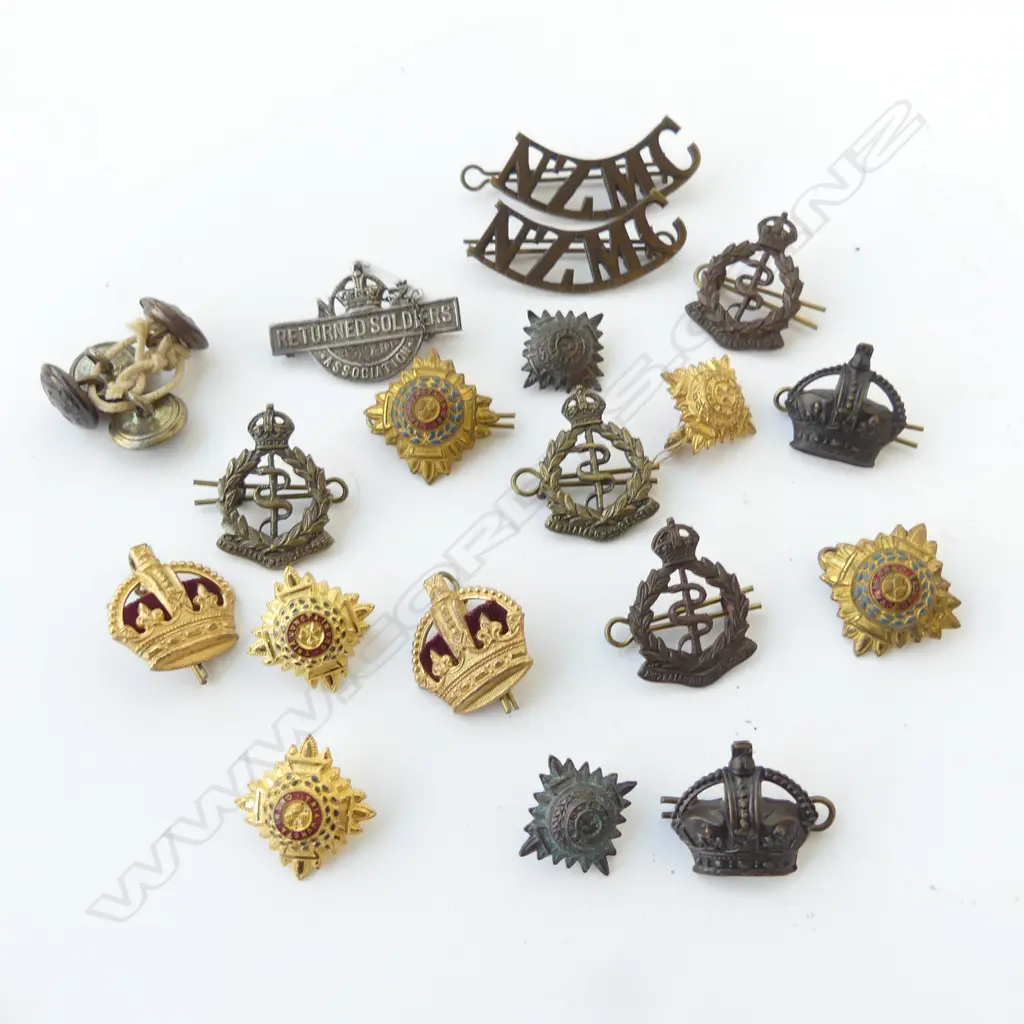 ASST. MILITARY BADGES ETC Image 1++