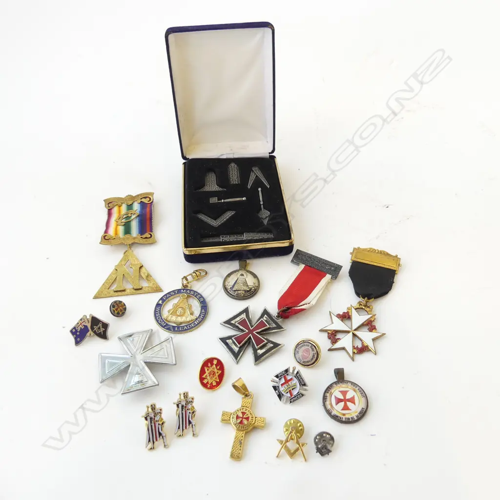 ASST. MASONIC MEDALS & BADGES ETC Image 1++