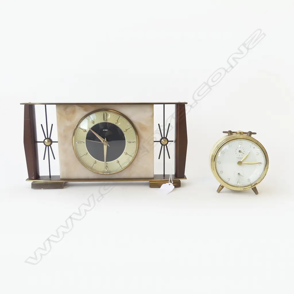 2 VINTAGE CLOCKS; METAMEC W.295mm, KIENZLE DUO Image 1++