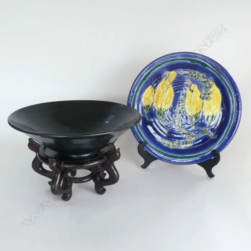 MORRIS & JAMES KOWHAI CHARGER 370mm dia, LG POTTERY BOWL P. LAIRD WAIMEA 345mm dia, ORIENTAL STAND Image 1++