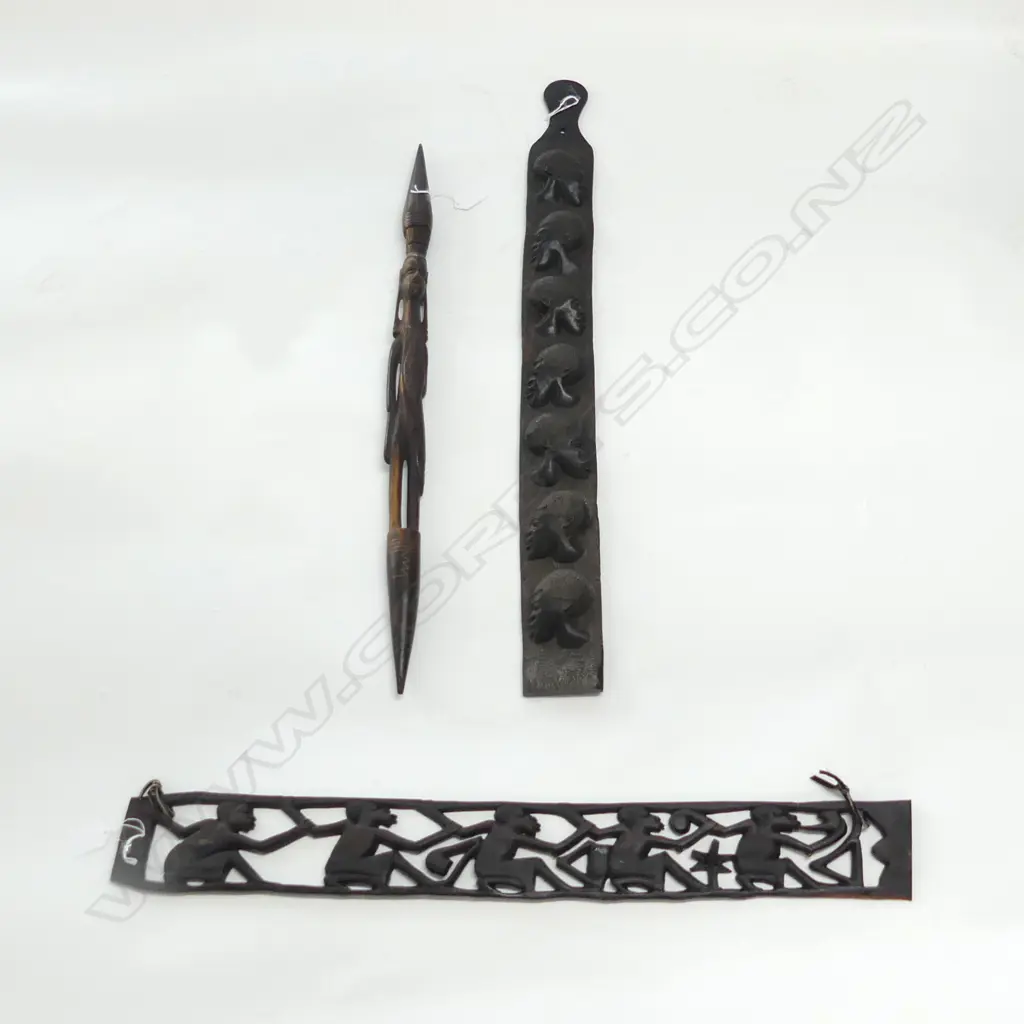 3 AFRICAN WOOD CARVINGS Image 1++