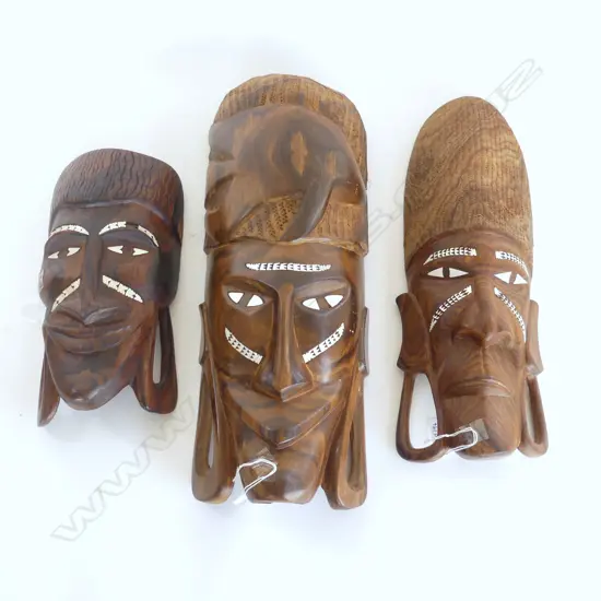 3 SOLOMAN ISLAND CARVED WOOD MASKS WITH MOP INLAY H420MM