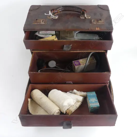 VINTAGE LEATHER DOCTORS CASE WITH CONTANTS H260 L360MM