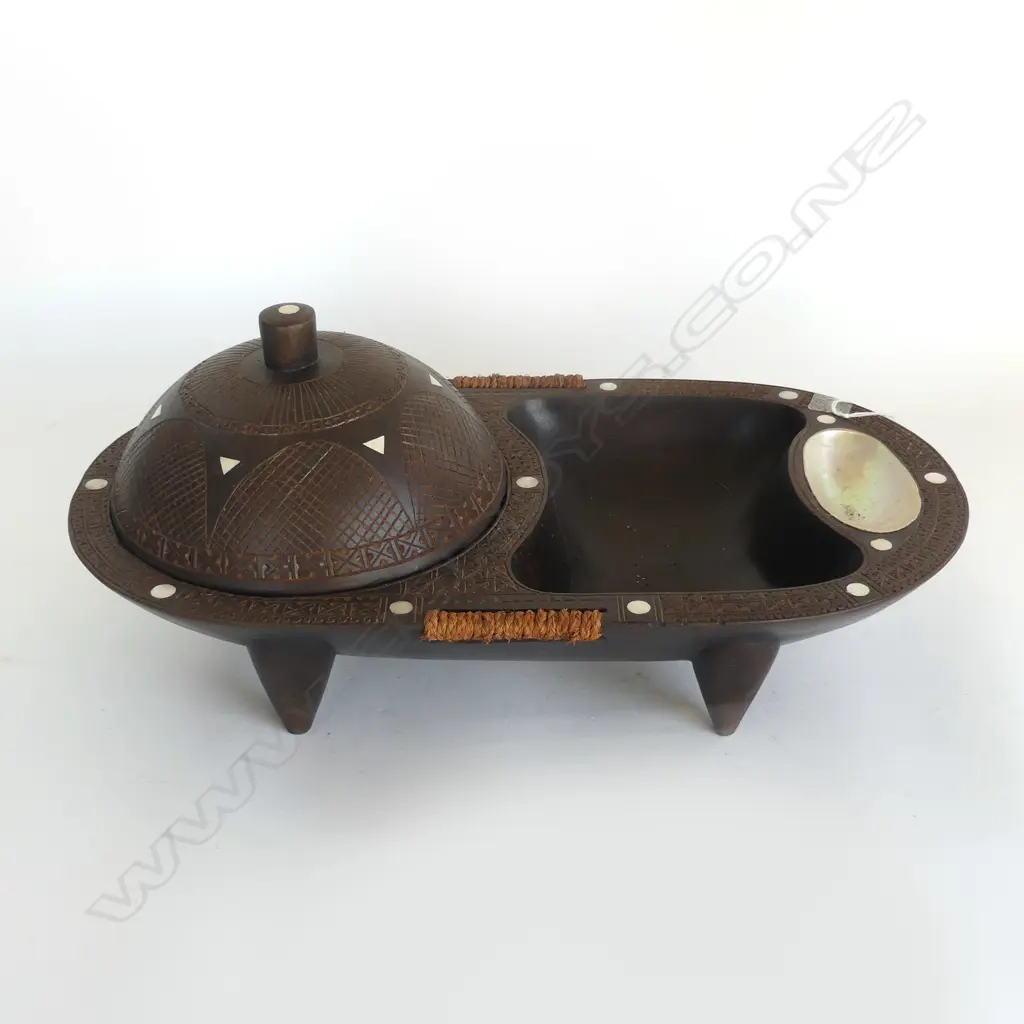 CEREMONIAL CARVED LIDDED MOP INLAID SAGO FEAST BOWL L390MM Image 1++