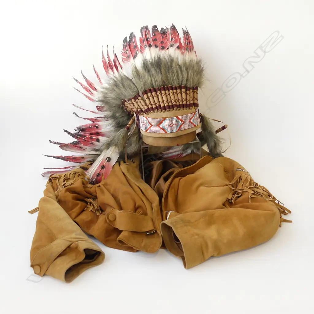 SOUVENIR NATIVE AMERICAN HEADDRESS + RAWHIDE NATIVE AMERICAN STYLE WOMENS JACKET Image 1++
