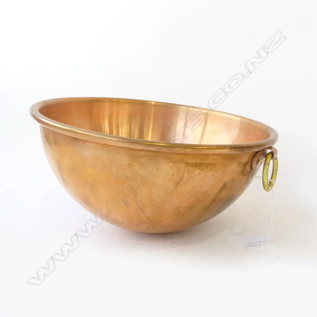LG FRENCH COPPER MIXING BOWL 320mm dia Image 1++