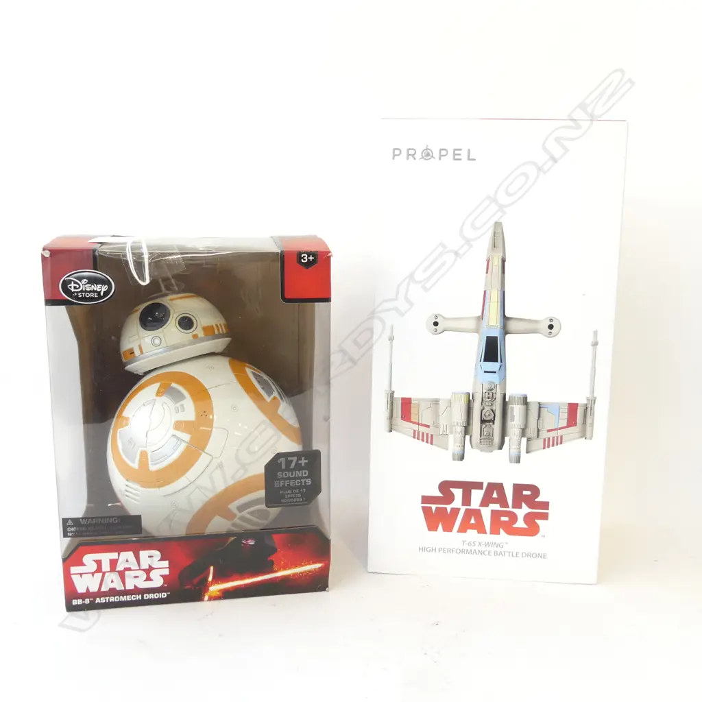 2 STAR WARS BOXED TOYS; T-65 X-WING & BB-8 DROID Image 1++