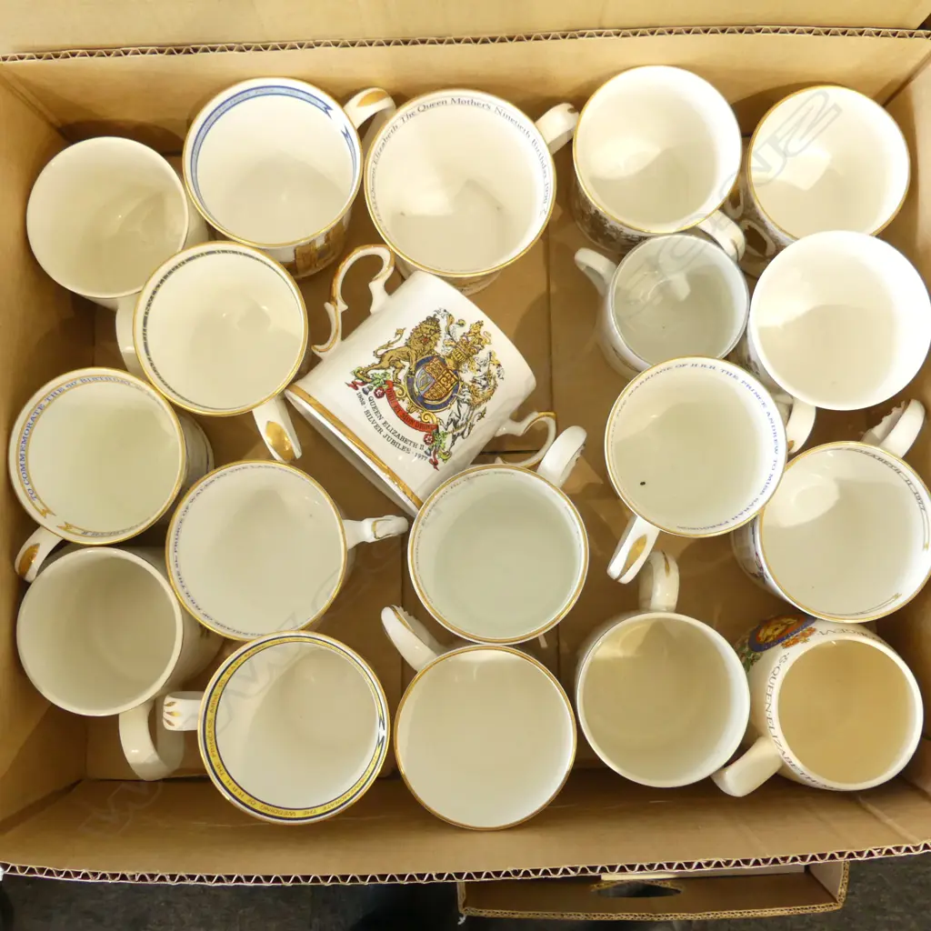 ASST. CORONATION MUGS Image 1++