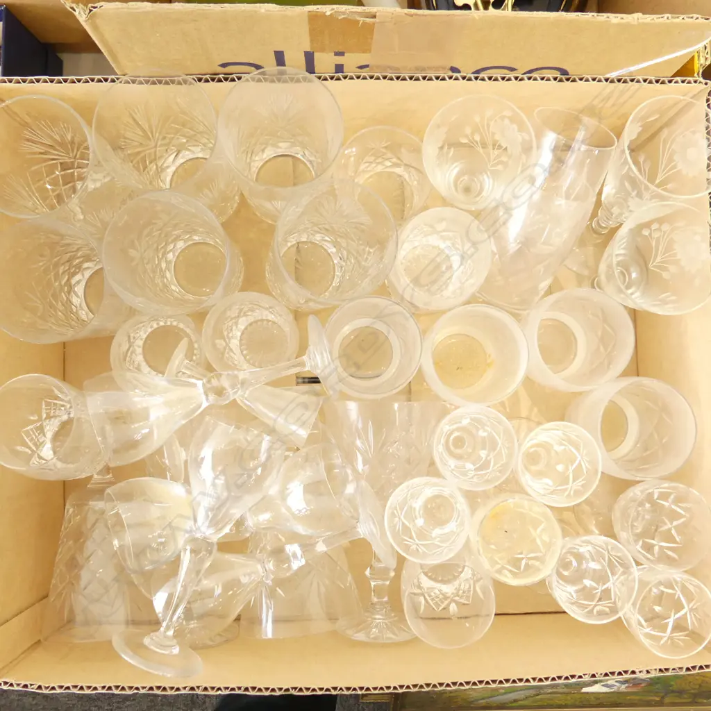 ASST. CRYSTAL DRINKING GLASSES Image 1++