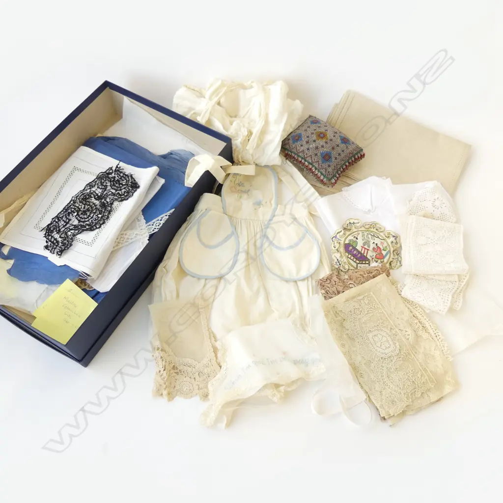 ASST. ANTIQUE LACE; 19thC MALTESE BOBBIN LACE ETC Image 1++