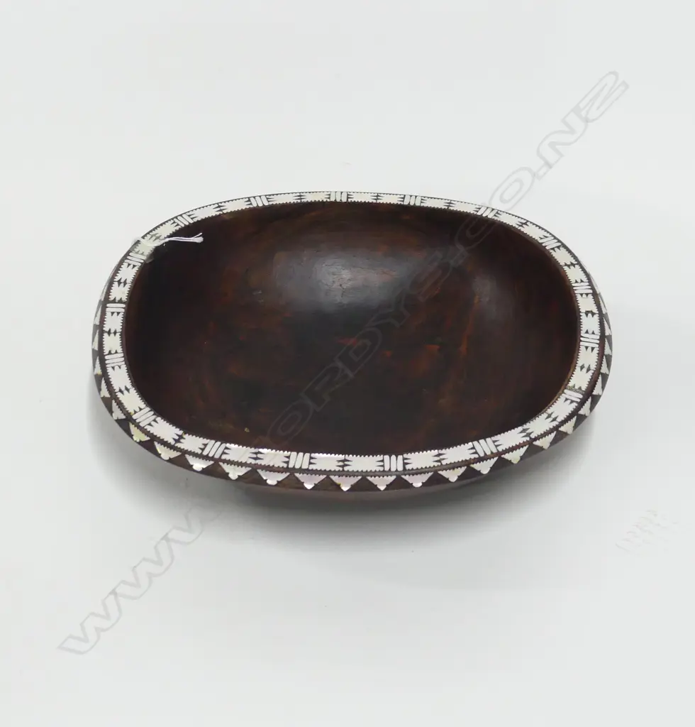SOLOMAN ISLAND MOP INLAID ROSEWOOD BOWL DIA340MM Image 1++