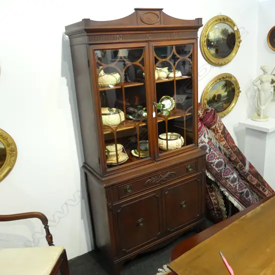 SHERATON STYLE DISPLAY CABINET 920x410x1850mm