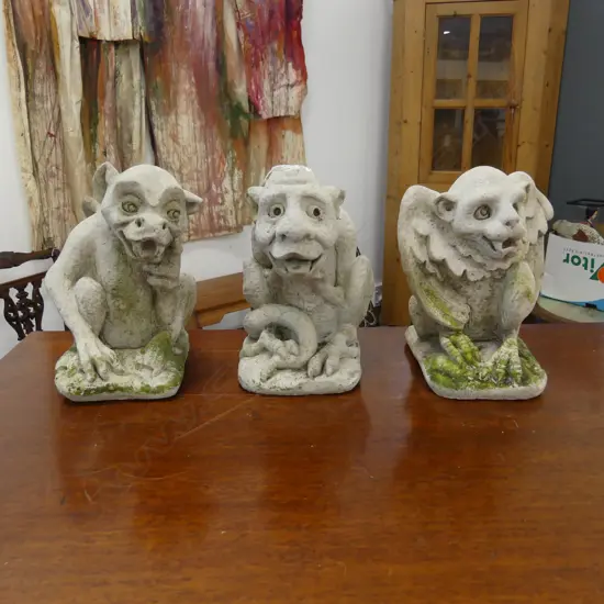 3 CONCRETE GARGOYLES H.200mm