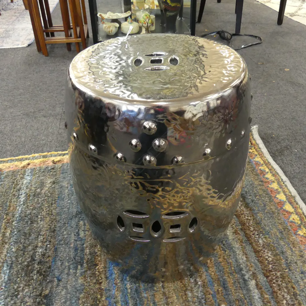 CERAMIC GARDEN DRUM STOOL w. SILVER FINISH H.440mm Image 1++