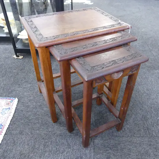 3 NESTING TABLES W.380mm