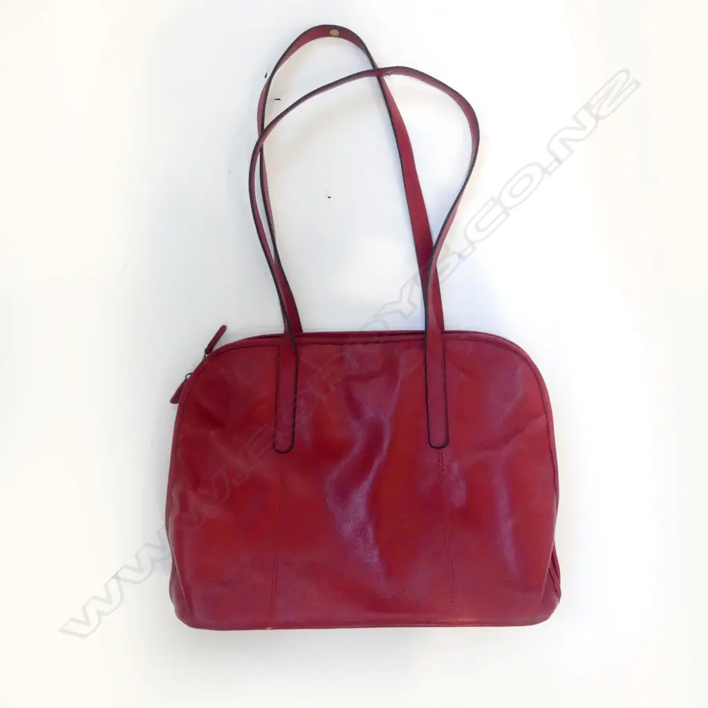 RED AVA-K LEATHER HANDBAG, JOE KONIGSBERGER FOR GERRARDS PARNELL W.410mm some wear Image 1++