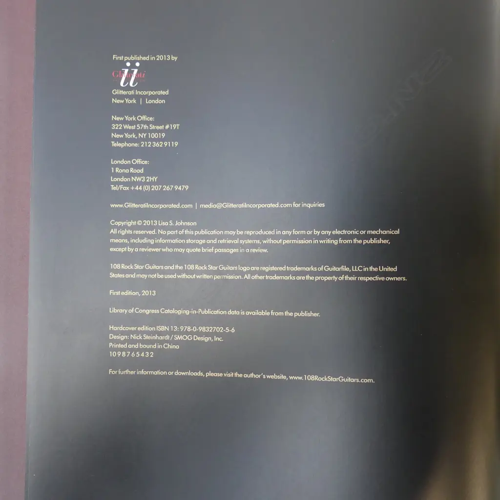 BOOK; 108 ROCK STAR GUITARS Image 1++